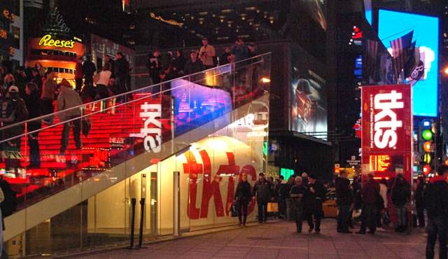 TKTS בניו יורק — המדריך המלא לדוכן הכרטיסים בטיימס סקוור