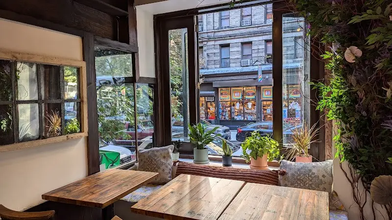 Chaotic Good Café - תמונה 3