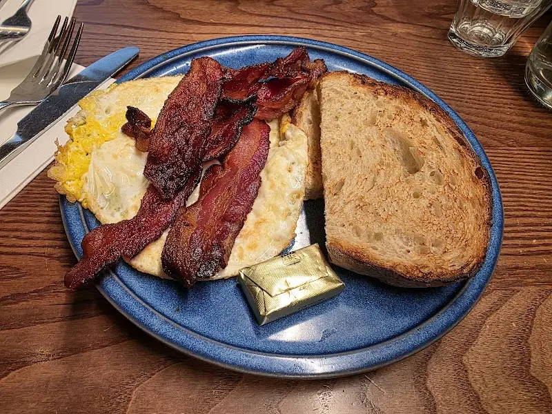 Little Collins - תמונה 3