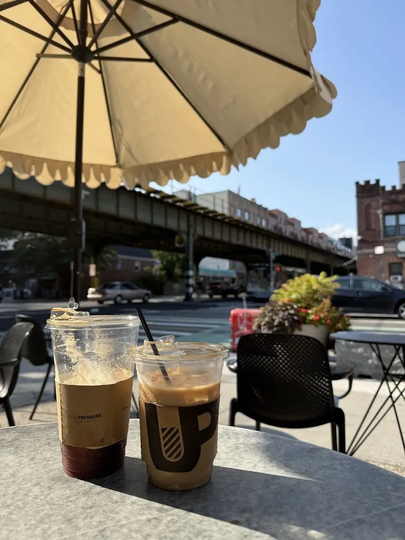 Under Pressure Coffee - תמונה 2